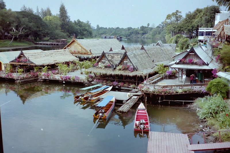 Thailand 2001-BIR57.JPG